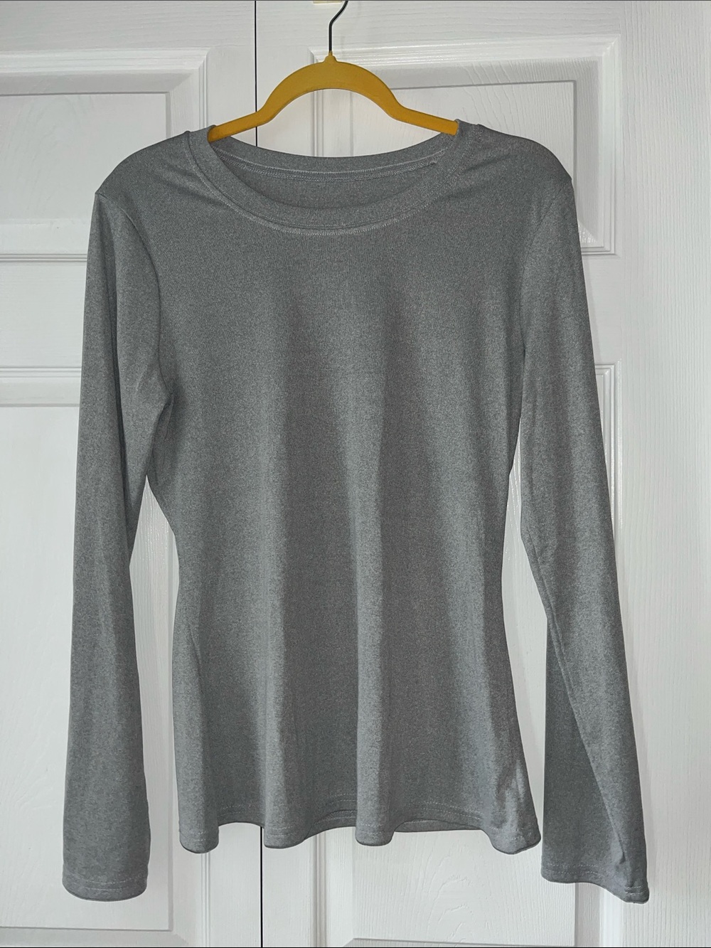 Classic Long-Sleeve Crewneck Top - Gray